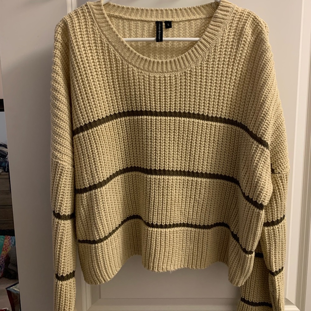 Cropped sweater